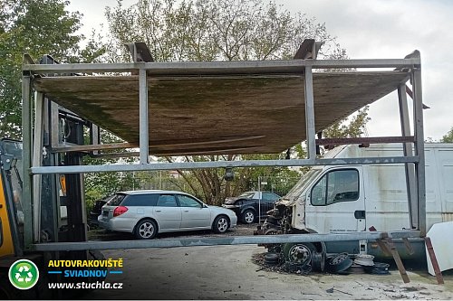 Autovrakoviste Sviadnov Korba na odtahový vůz